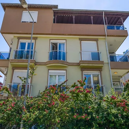 Refreshing House Near Beach In Muratpasa Antalya